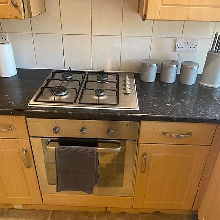 Spacious 2 Bedroom Flat Londres Extérieur photo