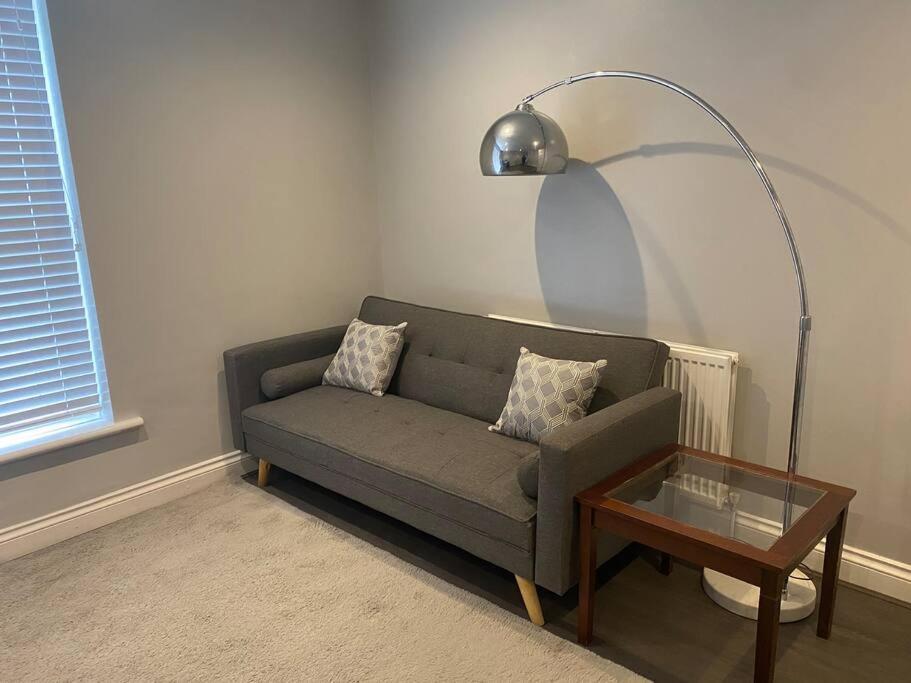 Spacious 2 Bedroom Flat Londres Extérieur photo