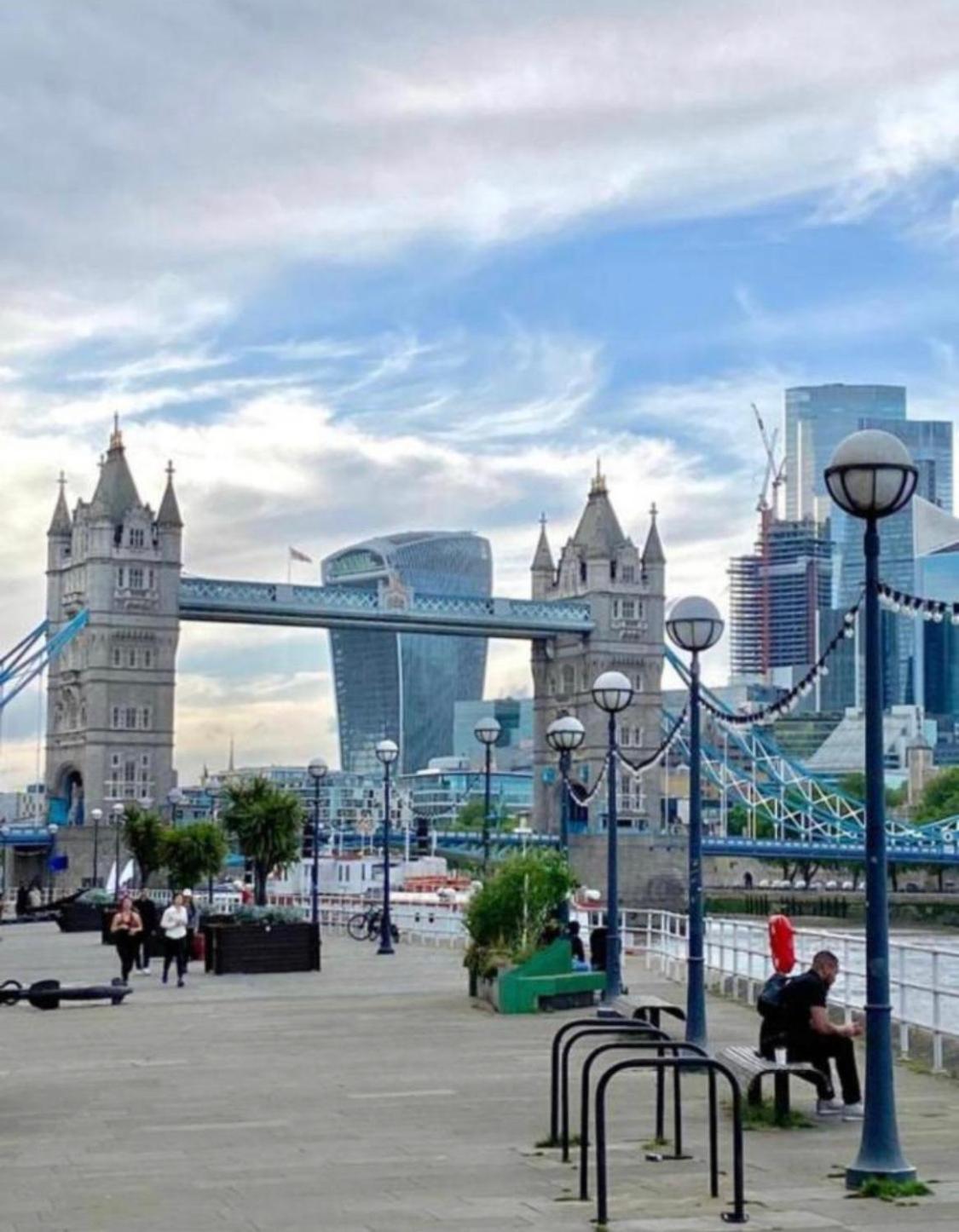 Spacious 2 Bedroom Flat Londres Extérieur photo